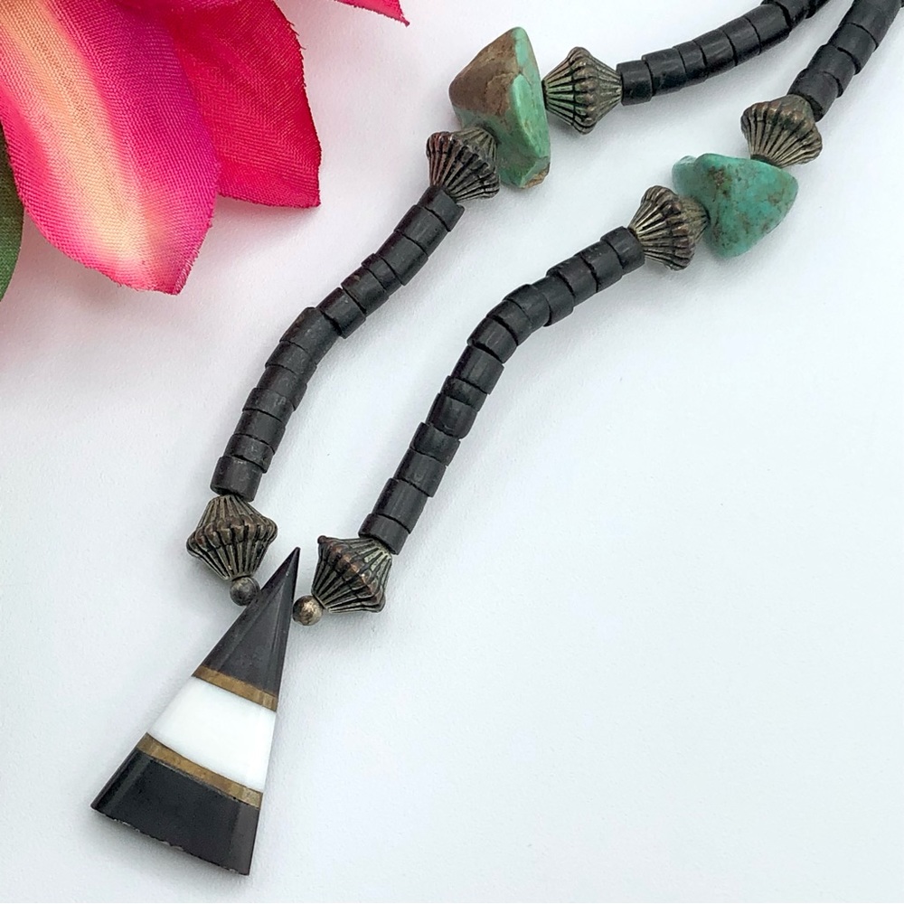 Vintage Turquoise Heishi Bead Shell Ceremonial Stone Necklace Santo Domingo
